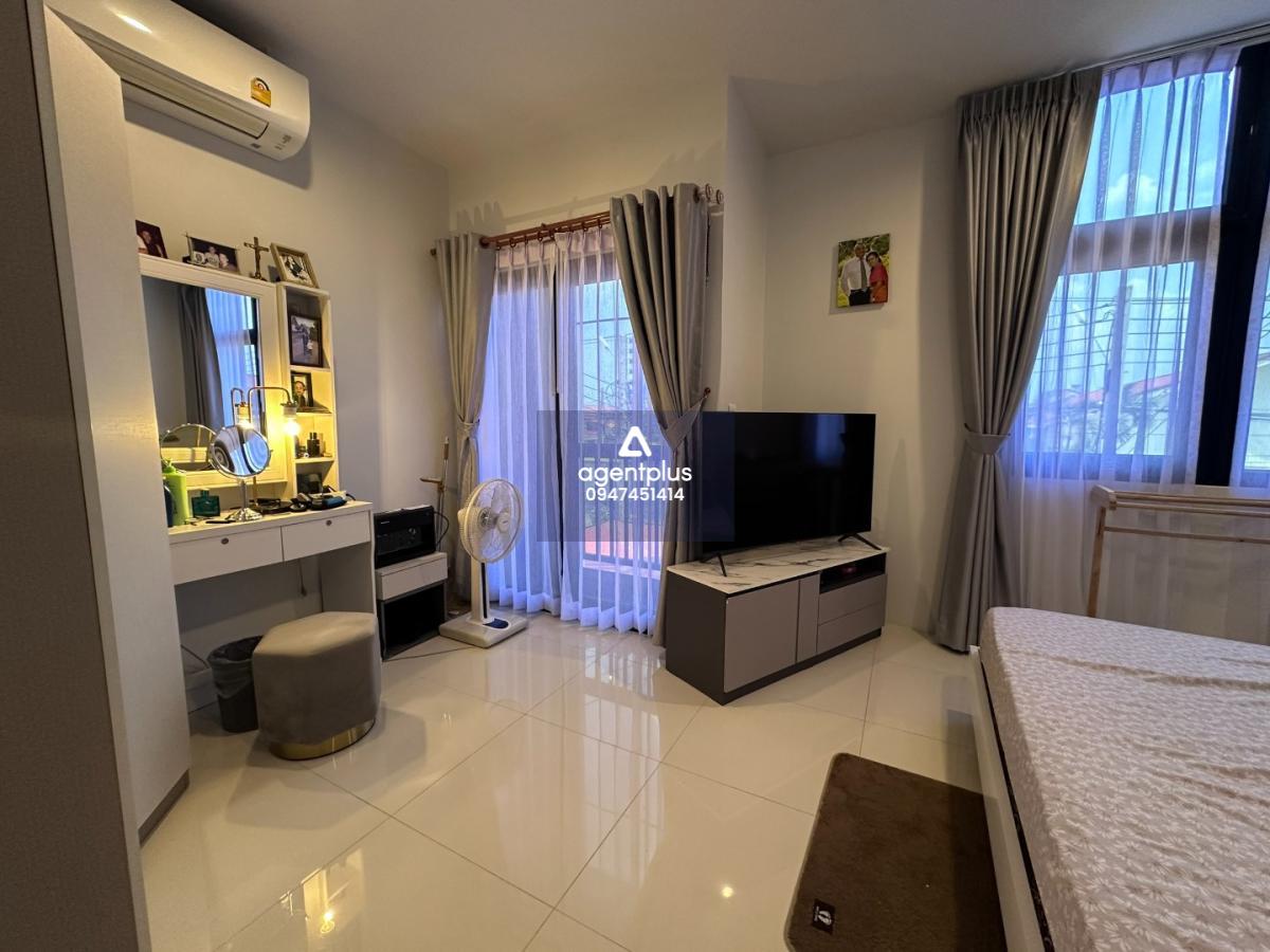 ขายบ้านเดี่ยว พัทยา ซอยเขาน้อย ใกล้ทางรถไฟ ทำเลดี พร้อมอยู่