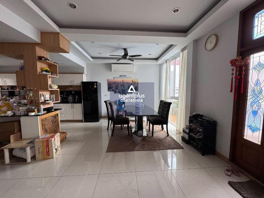  บ้านพูลวิลล่า 5 ห้องนอน ใจกลางพัทยา