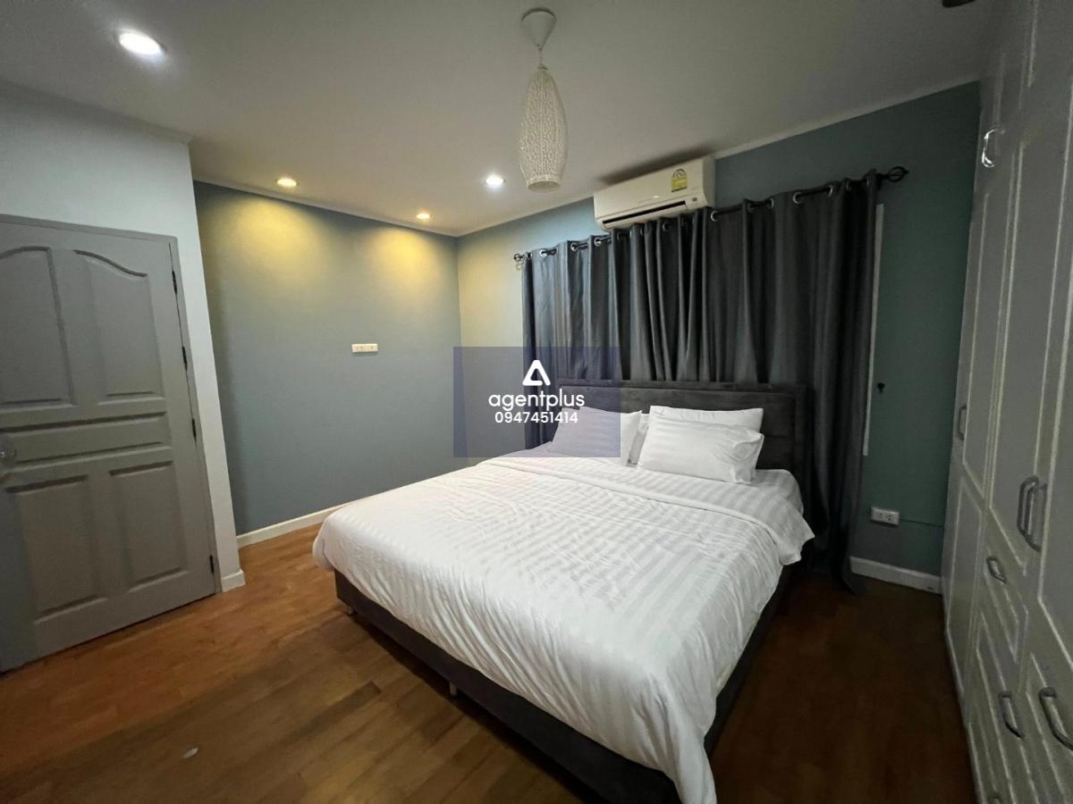 ให้เช่า Pool Villa – Central Park Hillside