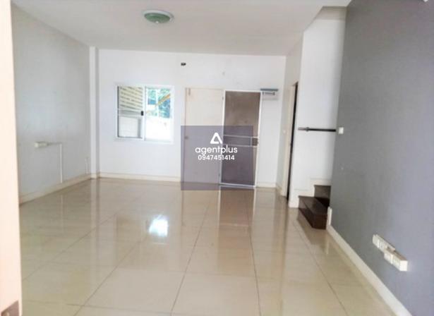 ขาย ทาวน์เฮ้าส์ โครงการ สิรภัทร 4