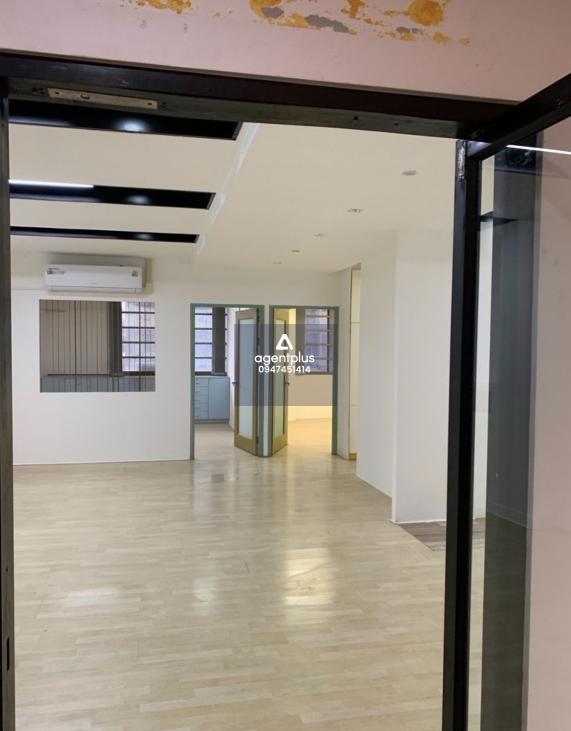 ให้เช่าสำนักงาน ริมถนนรัชดา