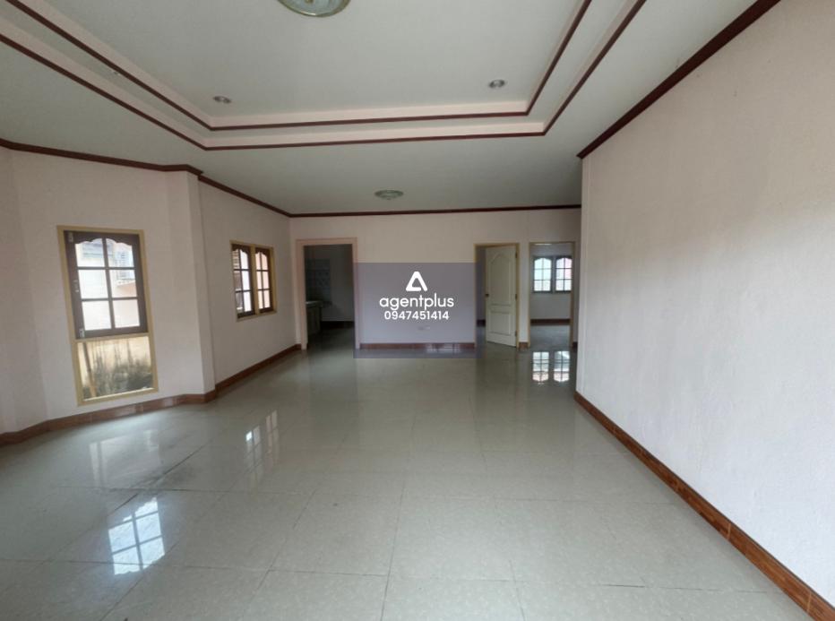 บ้านเดี่ยว ชั้นเดียว ทำเลที่ดีที่สุดบางเสร่  การเดินทางเข้า-ออกสะดวก ด้วยถนนสุขุมวิท และถนนทางหลวง 332 รายล้อมด้วยสิ่งอำนวยความสะดวกสบาย