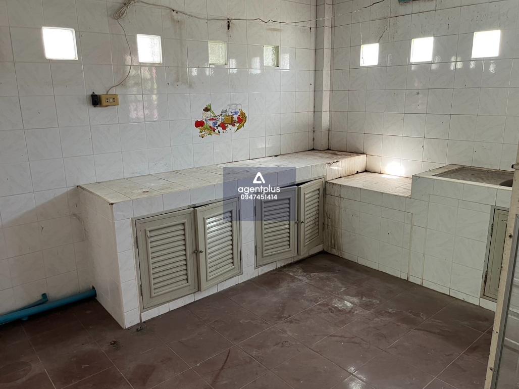 บ้านแฝด 2 ชั้น โครงการชนากาญจน์ 2 ทำเลดี ใกล้ถนนสุขุมวิท (ทล.3) เดินทางเข้า-ออกสะดวก อยู่ในแหล่งชุมชน