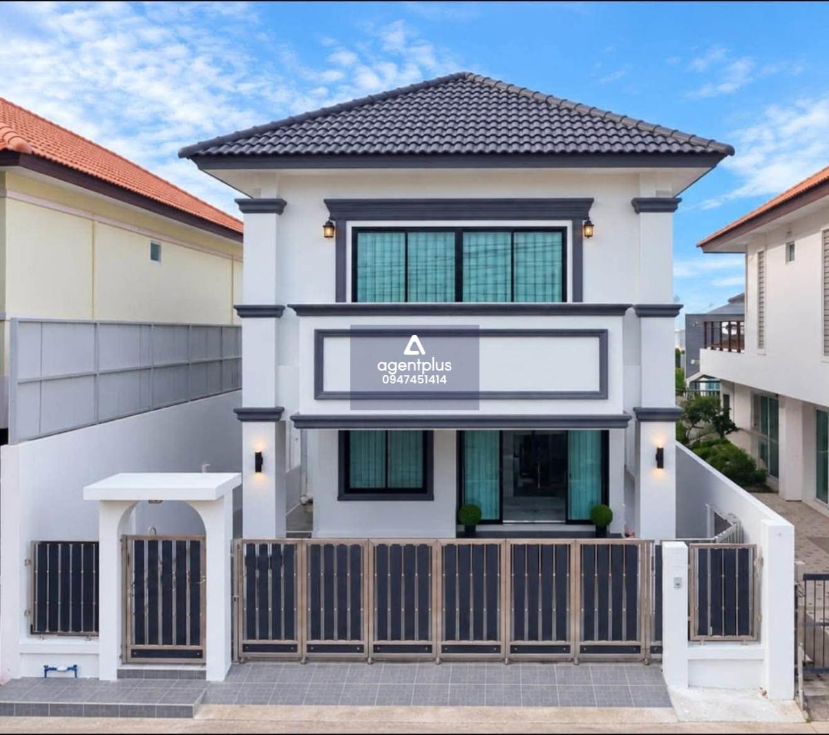 ขายบ้านแฝด 2 ชั้น 3 ห้องนอน สยามคันทรีคลับ พัทยา  บ้านรีโนเวท พร้อมเฟอร์ครบ