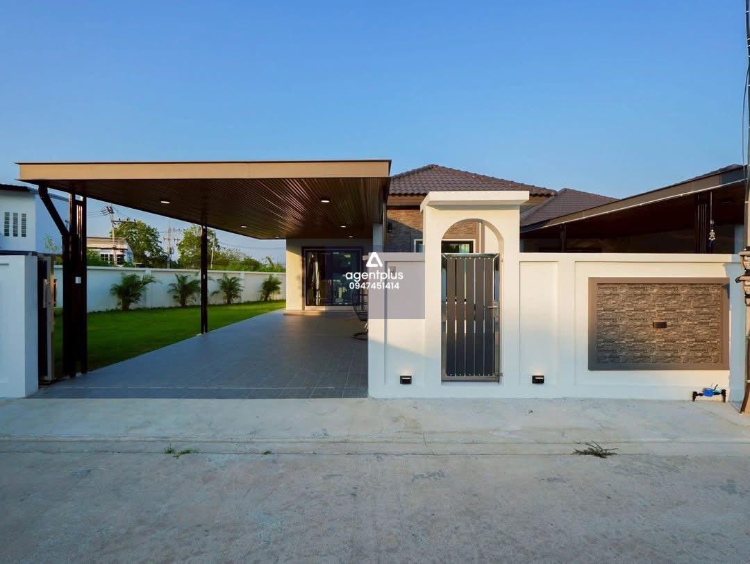 ขาย บ้านเดี่ยวหลังริม ใกล้สุขุมวิท เพียง 500 เมตร