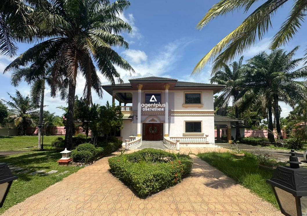 ขาย พูลวิลล่าหรูสไตล์โมเดิร์น พร้อมวิวภายในที่สวยงาม ตกแต่งครบ พร้อมเข้าอยู่ได้ทันที ทำเลดี เงียบสงบ เป็นส่วนตัว 