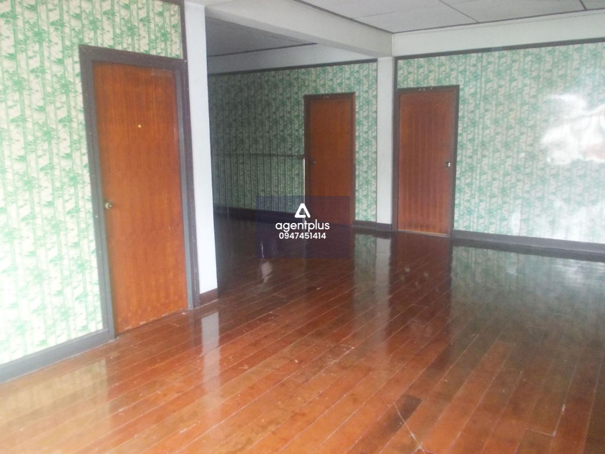 อาคารพาณิชย์ พร้อมโกดัง และอาคารพาณิชย์ 2 ชั้น มีชั้นลอย 3 คูหา ทำเลดีเดินทางสะดวก ระบบสาธารณูปโภคครบครัน