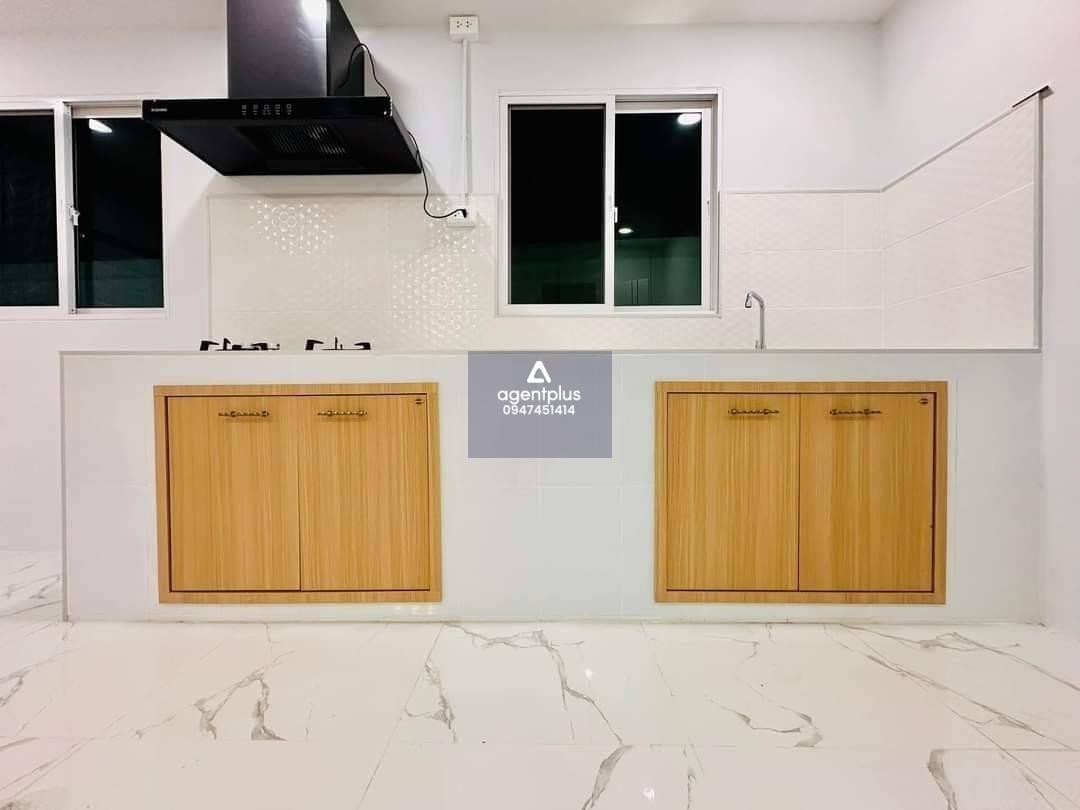 ขายบ้านเดี่ยว 2 ชั้น (หมู่บ้านโฮมทาวน์ศรีราชา)คุ้มกว่านี้ไม่มีแล้ว  