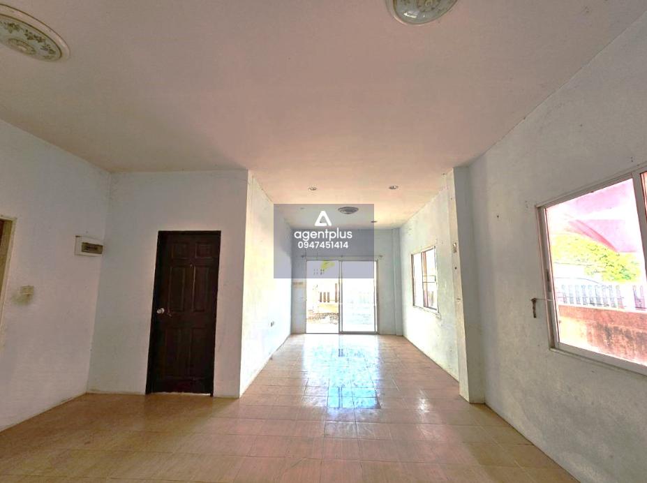 บ้านเดี่ยวชั้นเดียว โครงการเอส ที แลนด์แอนด์เฮาส์ ชลบุรี อยู่ในแหล่งชุมชน การเดินทางสะดวก ซอยสุขสมบูรณ์ 5/5 ถนนสุขสมบูรณ์