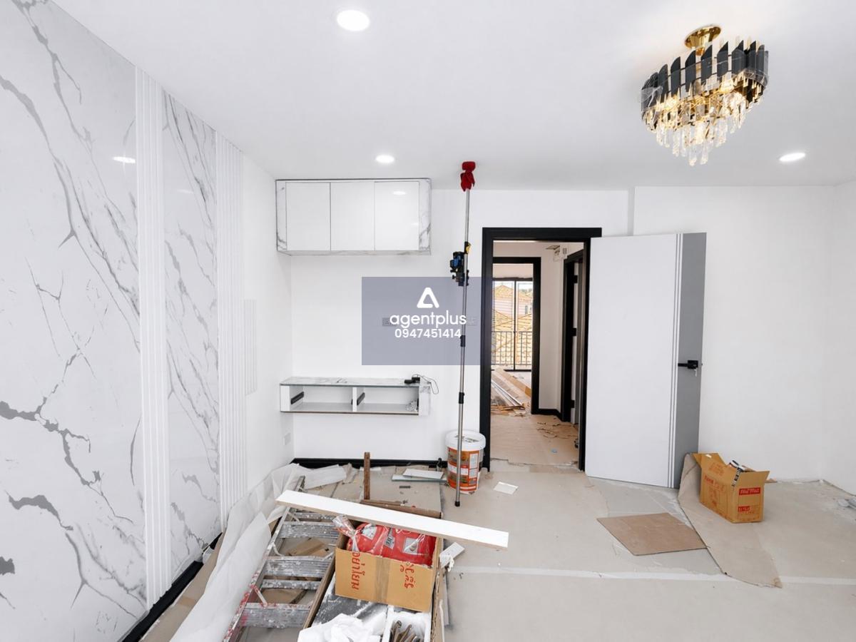 ขาย ทาวน์เฮาส์ ซอยสยามคันทรีคลับบ้านรีโนเวทใหม่ ใกล้เสร็จ 80% 