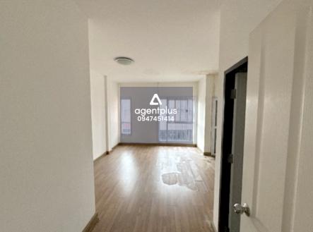 ขายด่วน ทาวน์เฮ้าส์ 2 ชั้น อรินสิริ ปาร์ค พานทอง  คุ้มค่าเดินทางสะดวกใกล้ตลาด ร้านค้า โรงเรียน