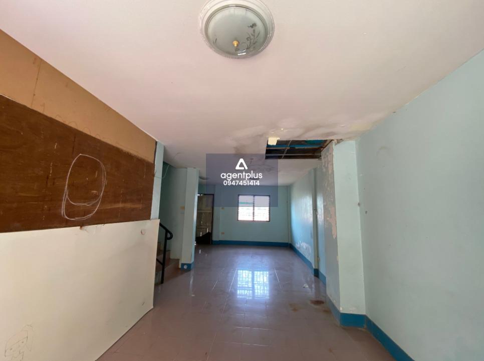 ทาวน์เฮ้าส์ โครงการนำโชค ทาวน์เฮ้าส์ 2 ชั้น ทำเลดีติดถนนตรอกยายชา