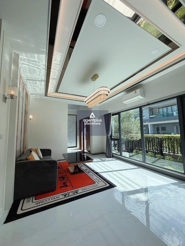 บ้านขนาดใหญ่รองTOPโครงการ แปลงมุมถนนเมน ติดห้างเมกาบางนาเพียง 800 เมตร ทิศฮวงจุ้ย The City บางนา กรุงเทพฯ