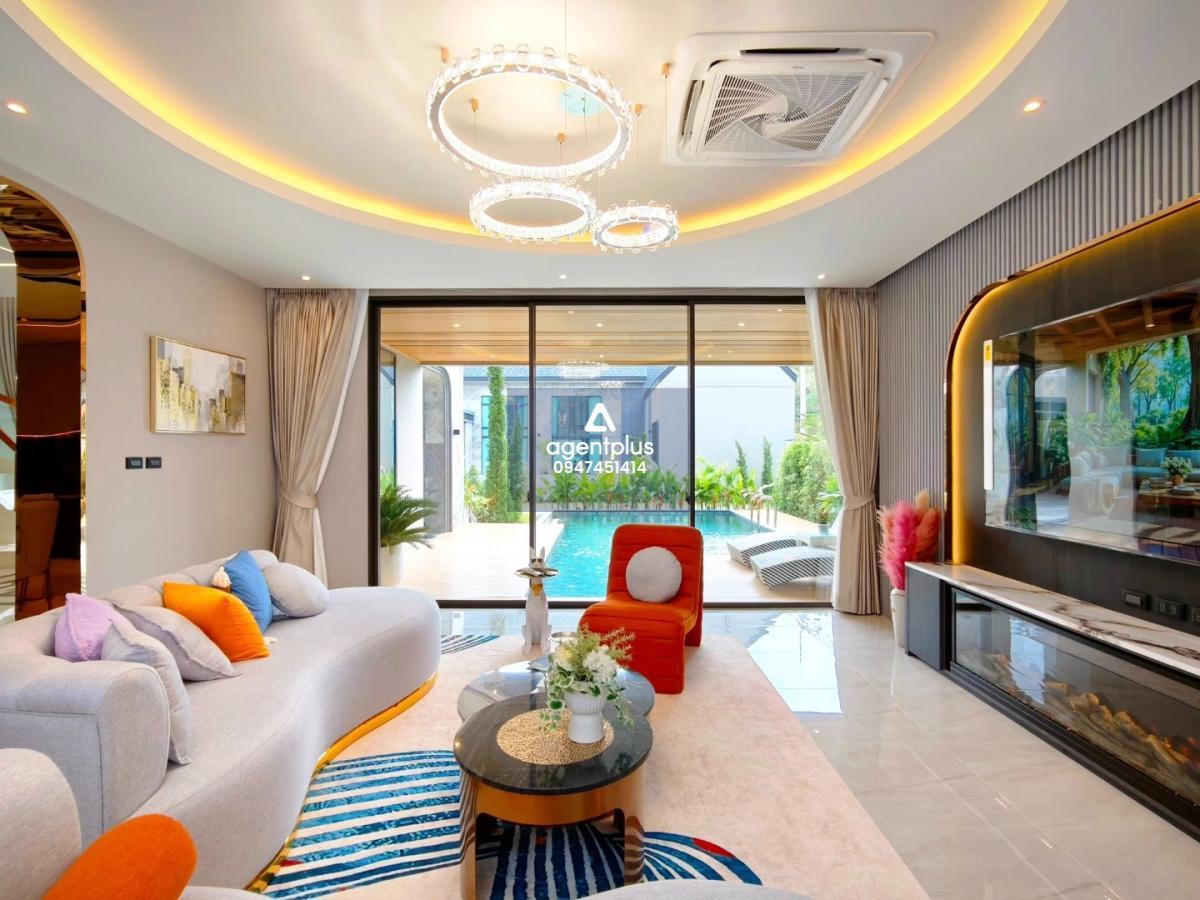 บ้านพูลวิลล่าหรู 2 ชั้นขนาดใหญ่ ฟังก์ชันครบ เหมาะสำหรับอยู่อาศัยจริง ทำเลมาบประชัน พัทยา