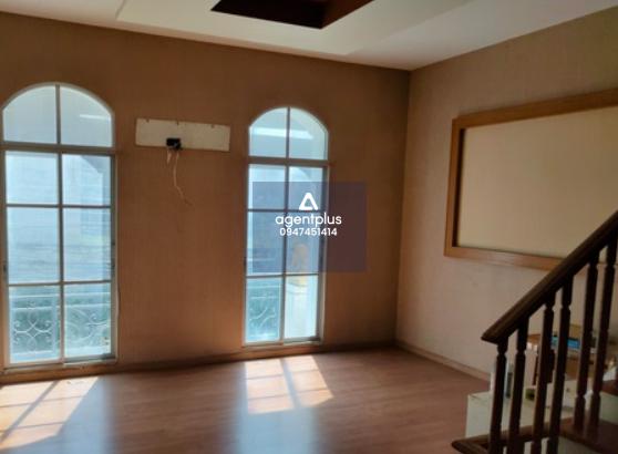 ขาย ทาวน์เฮ้าส์ โครงการ บ้านกลางเมือง มอนติ-คาร์โล รัชวิภา