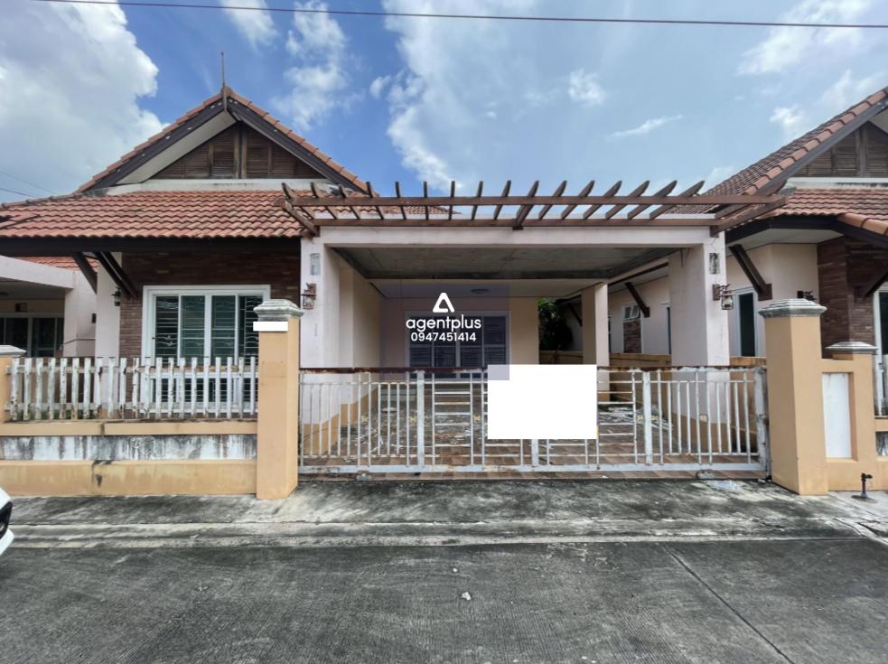 บ้านเดี่ยวชั้นเดียว การคมนาคมสะดวก สาธารณูปโภคครบครัน ใกล้แหล่งชุมชน ถนนสายปลวกแดง-หนองใหญ่  โครงการซี.เค.ซี วิลเลจ