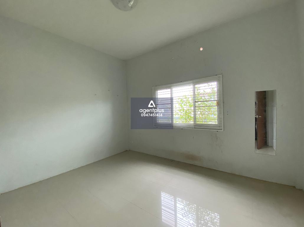 ทาวน์เฮ้าส์ โครงการสมบูรณ์ เลควิล 2 เนินสำลี-ระยอง ทำเลในแหล่งชุมชน อยู่ใกล้แยกเนินสำลีระยอง ซอยหนองน้ำเย็น 3 ห่างจากถนนสายศูนย์ราชการระยอง-นิคมอุตสาหกรรมมาบตาพุด (ทล.363) ประมาณ 1 กม. และห่างจากถนนสุขุมวิท (ทล.3) ประมาณ 2.1 กม.