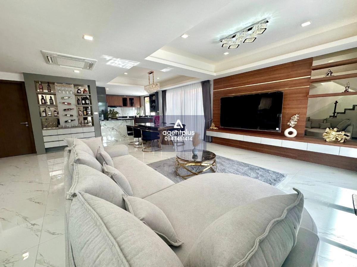 พูลวิลล่าฝั่งทะเล ห่างจอมเทียน 700 ม. ทำเลทอง ปล่อยเช่ารายวันได้ พร้อมเฟอร์ครบ