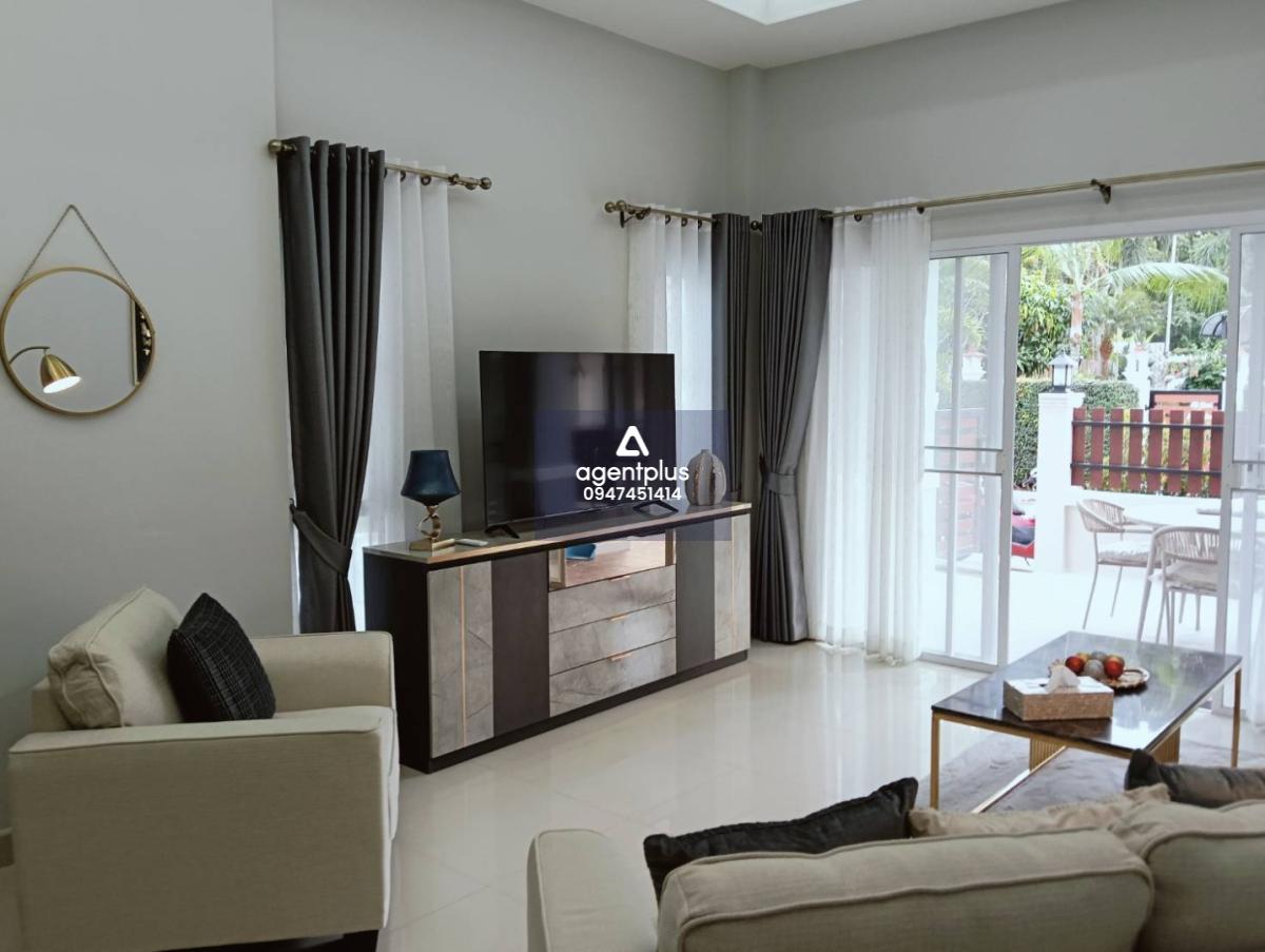 ขายบ้านเดี่ยว พร้อมสระว่ายน้ำและที่จอดรถในบ้าน บ้านดุสิต พัทยา วิลล์ 4 