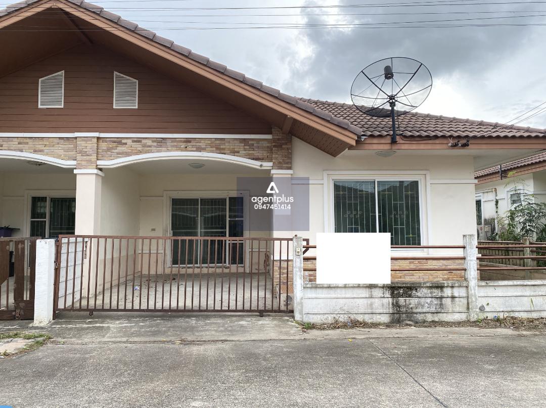 บ้านแฝด โครงการอารยา ซอย 6 ห่างจากถนนสุขุมวิท (ทล.3) ประมาณ 1.4 กม ตั้งอยู่ใกล้แหล่งชุมชน การคมนาคมสะดวก