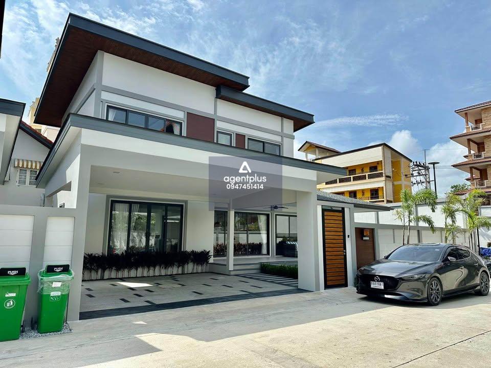 ✨ บ้านพูลวิลล่าสุดหรู ใจกลางพัทยา! 4 ห้องนอน ในโครงการ Zensiri Midtown Villas พร้อมเข้าอยู่ ✨