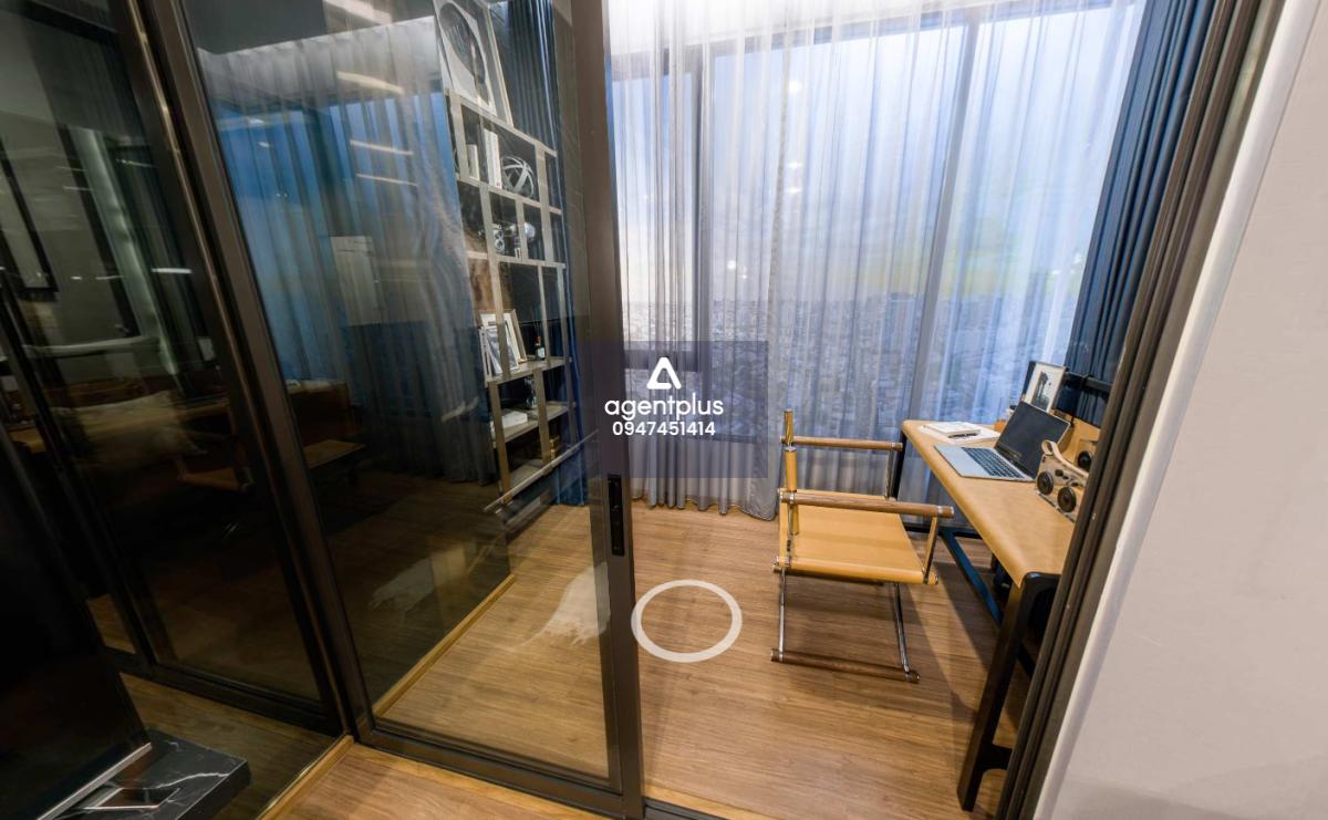 ขายคอนโดหรูใจ กลางสุขุมวิต-เอกมัย 1 Bed Plus 34.50 ตร.ม. ชั้นสูง วิวปัง ส่วนกลางลอยฟ้า 39 ชั้น