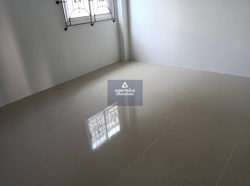 บ้านเดี่ยว โครงการอีสเทิร์น พาร์ควิลล์ ระยอง ทำเลดี เดินทางสะดวก อยู่ในย่านชุมชน