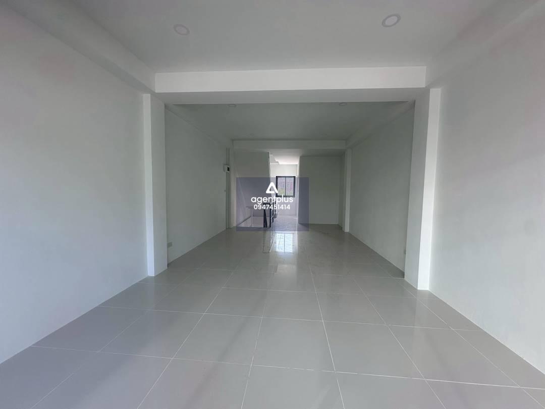 อาคารพาณิชย์สร้างใหม่ 4 ชั้น + ดาดฟ้า (รวม 5 ชั้น) ✨ พร้อมปล่อยเช่าแล้ว! ทำเลทองมาบประชัน  หน้าถนนใหญ่ กว้าง เด่น สะดุดตา