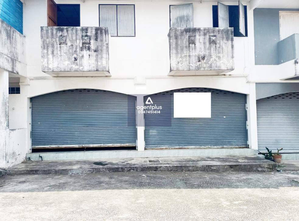 อาคารพาณิชย์ 2 ชั้น 2 คูหา การคมนาคมสะดวกสบาย สาธารณูปโภคครบ โครงการสำนักท้อนเซ็นเตอร์ บ้านฉาง