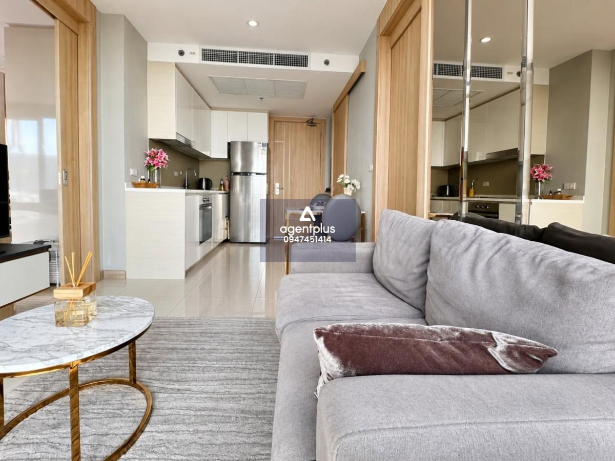 ขายคอนโดหรู 2 ห้องนอน พัทยา–จอมเทียน ชั้นสูง วิวทะเลสวย พร้อมระเบียงส่วนตัว 
