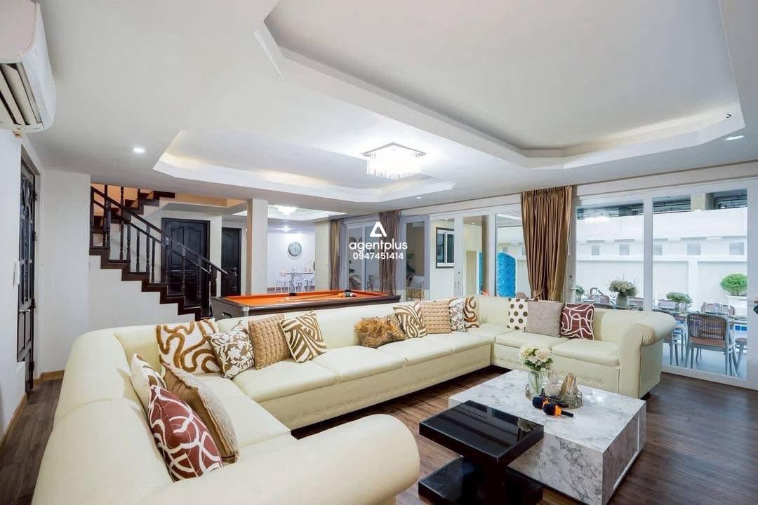 บ้านพูลวิลล่าติดทะเลจอมเทียน 150 เมตร ใกล้โรงแรมวิรันดา พัทยา