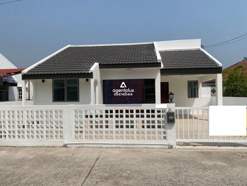 โครงการหรรษา บ้านเดี่ยวชั้นเดียว ปรับปรุงใหม่ ห่างจากสี่แยกบ้านแลง ประมาณ 1.9 กม. ทำเลดีใกล้ถนนทล.36