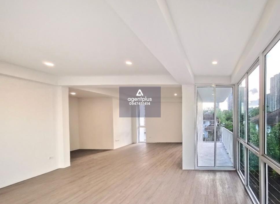 (เจ้าของ) ขายพร้อมผู้เช่า ตึกสำนักงานใกล้บีทีเอส อ่อนนุช รับผลตอบแทน 7-9.5% ยาว 9 ปี ออฟฟิศหรู 5 ชั้นมีลิฟท์ พื้นที่ใช้สอยมากถึง 622 ตรม. ใกล้รถไฟฟ้า อ่อนนุช 1.4 กม.