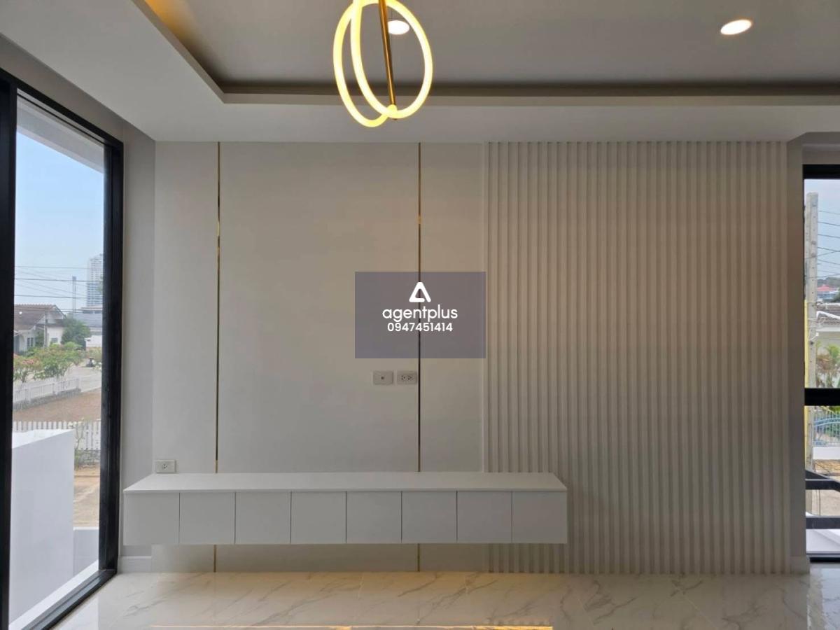 ขาย พูลวิลล่าหรู ใกล้ทะเลเพียง 200 ม. จอมเทียน 