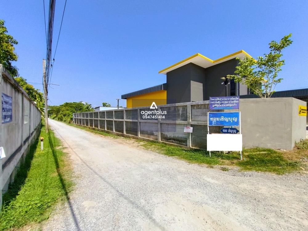 //ขายที่ดินถมแล้ว แปลงใหญ่ 8-2-62 ไร่ ลาดหลุมแก้ว ปทุมธานี หน้ากว้าง 159 ม. ใกล้โรงงาน เหมาะโกดัง / คลังสินค้า / โรงงาน