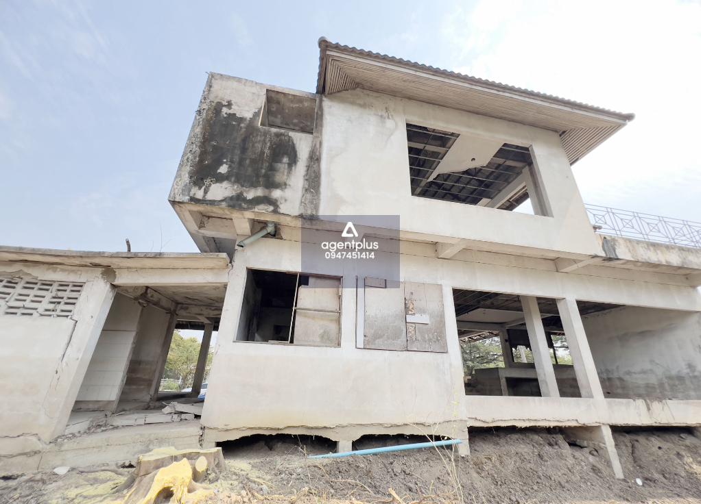 ขายบ้านเดี่ยว 2 ชั้น พร้อมที่ดินเปล่า ทำเลดี โครงการชวนชมปาร์ควิลล์ สามโคก อยู่ติดถนนปทุมธานี–บางปะหัน (ทล.347) เดินทางสะดวก สามารถเข้า–ออกได้หลายเส้นทาง