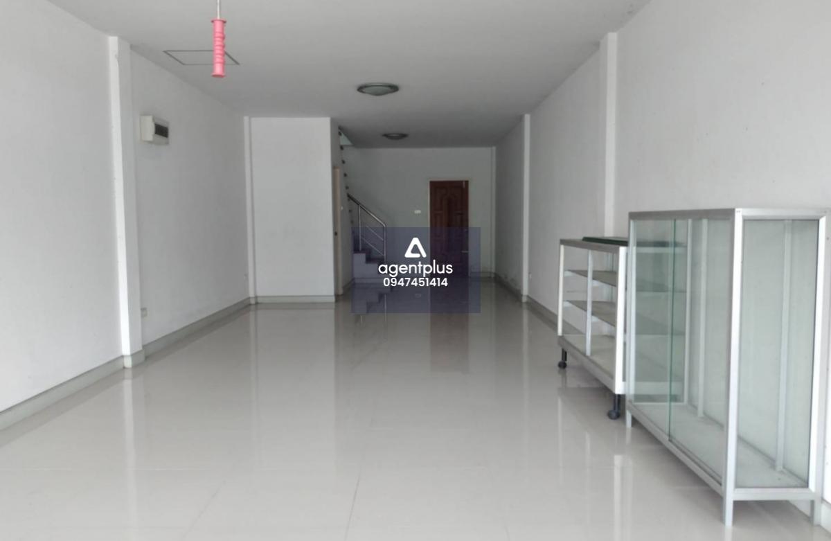 ขายอาคารพาณิชย์เปล่า 3 ชั้นหมู่บ้านเอกวิน 5(หนองจอก)