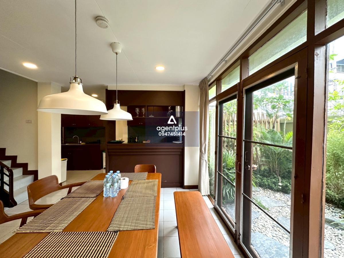 ให้เช่าห้องพัก 3 ห้องนอน 170 ตร.ม. @B8 The Escape ทองหล่อ (สุขุมวิท 55)