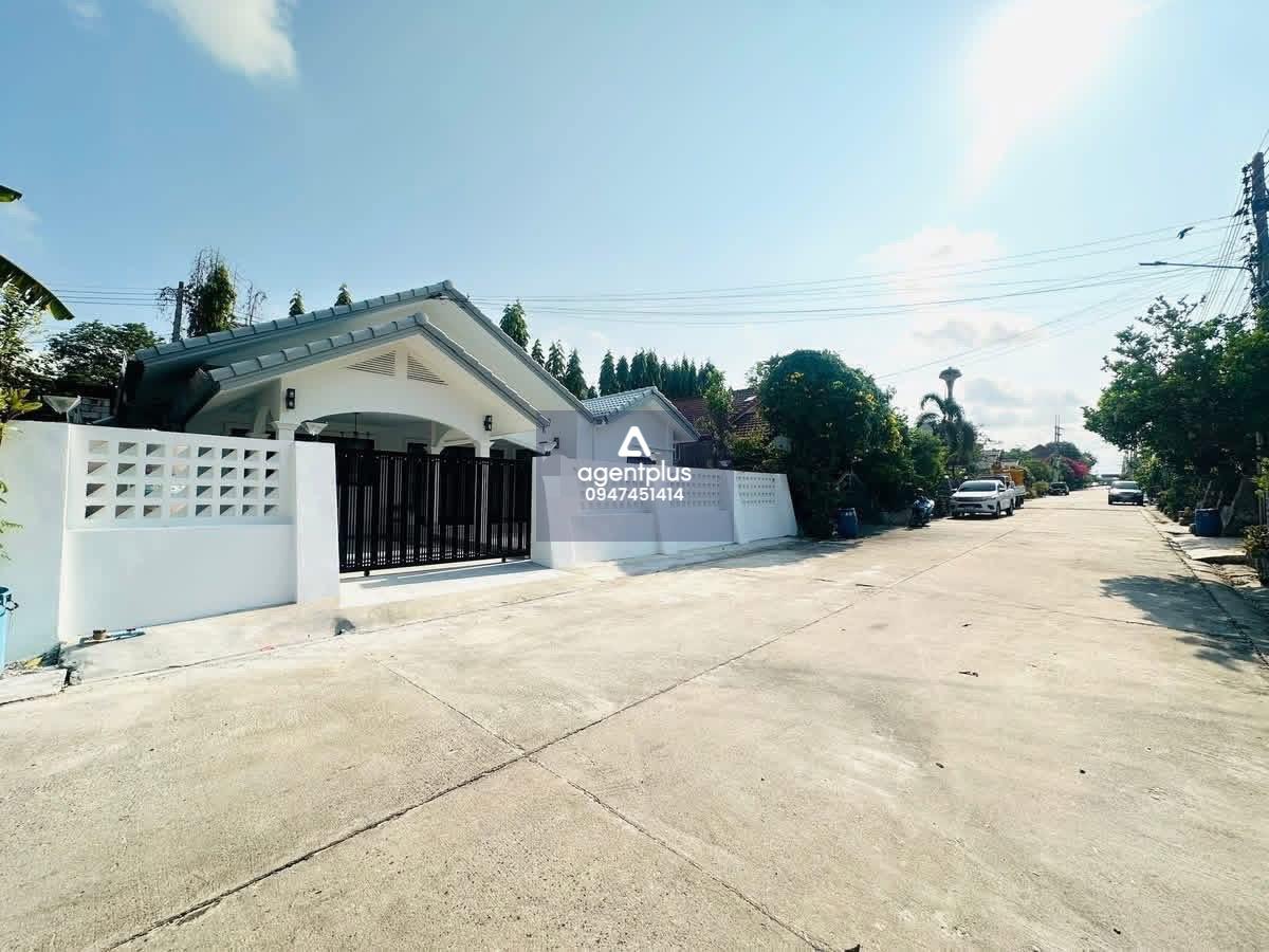 ขายบ้านเดี่ยวทำเลดี ใจกลางพัทยาซอยเขาตาโล และซอยเขาน้อย พัทยา พร้อมอยู่ เฟอร์ครบ