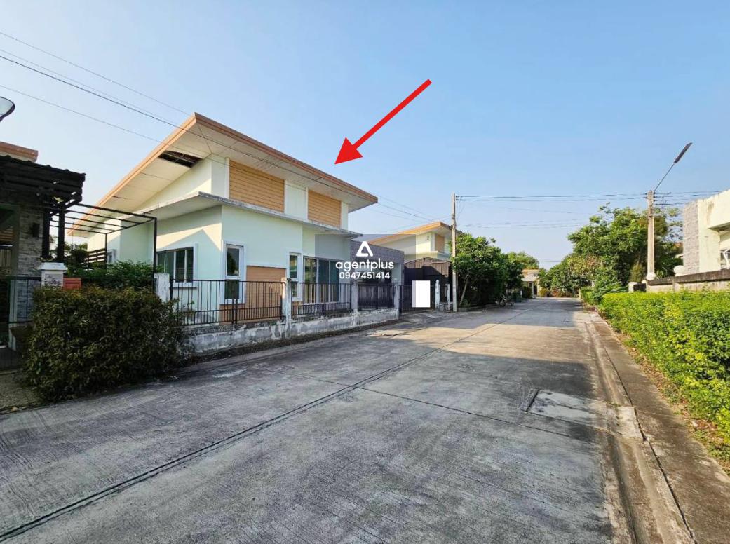 บ้านเดี่ยวชั้นเดียว ติดถนนเส้นหลัก บ้านเก่า-พนัสนิคม สิรัชชา พาร์ค ทำเลดีในแหล่งชุมชน สาธารณูปโภคพร้อม เดินทางเข้า-ออกสะดวก