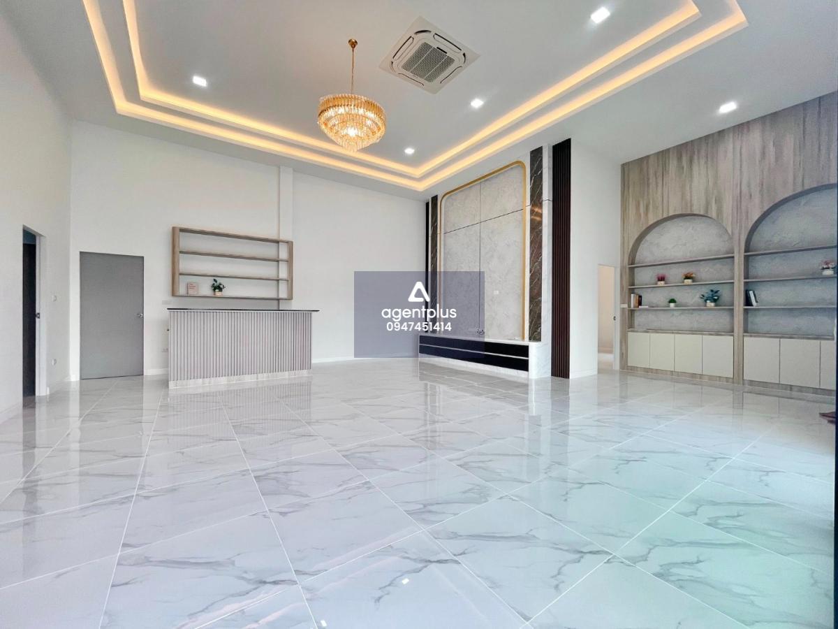 ขาย Luxury Pool Villa บ้านเดี่ยว 2 ชั้น ดีไซน์โมเดิร์น ฟังก์ชันครบ อยู่เองก็หรู ลงทุนก็ปัง