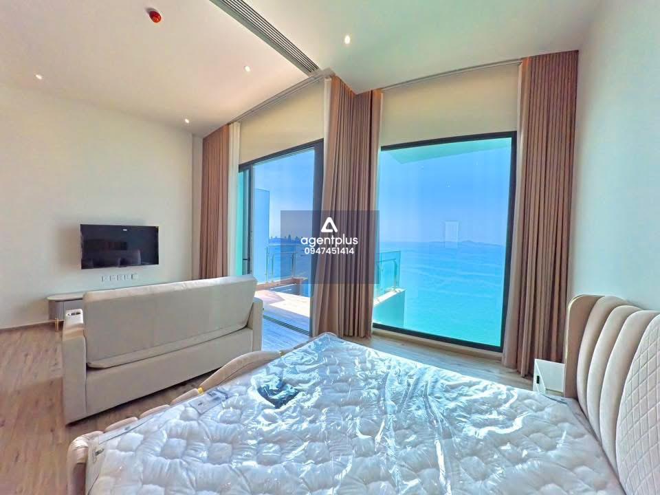 ให้เช่าคอนโดหรู Arom Wongamat ชั้นสูงมาก วิวทะเล