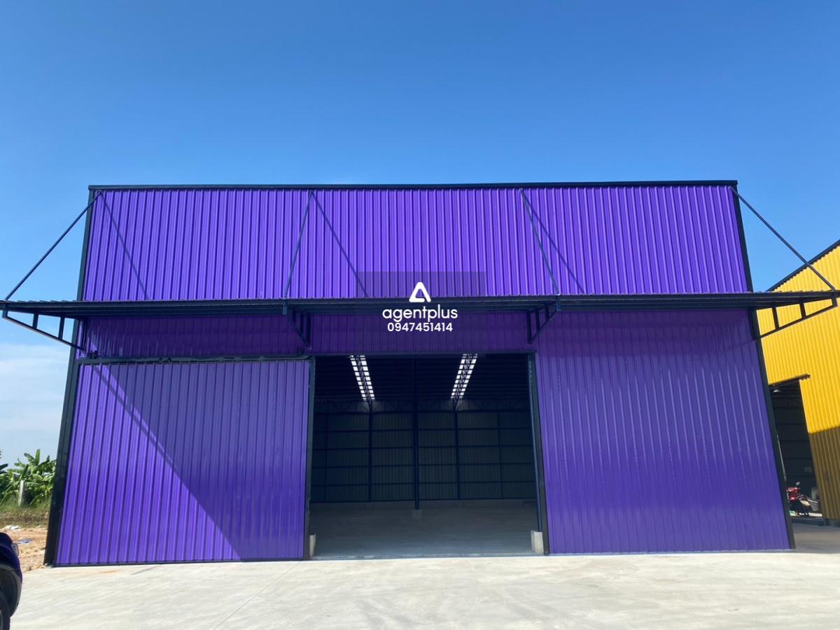 โกดัง/โรงงานให้เช่า ติดถนนใหญ่ (น้ำไม่ท่วมแน่นอน) บ้านโพธิ์ ฉะเชิงเทรา