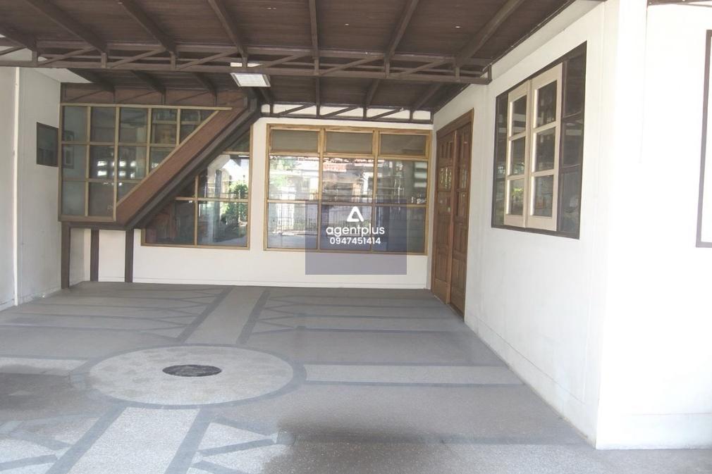 ทาวน์เฮ้าส์ชั้นเดียว ห่างจากถ.พรปะรภานิมิต (ทล.4095) ประมาณ 300 เมตร ใกล้แหล่งชุมชุน การคมนาคมสะดวก สาธารณูปโภคครบ