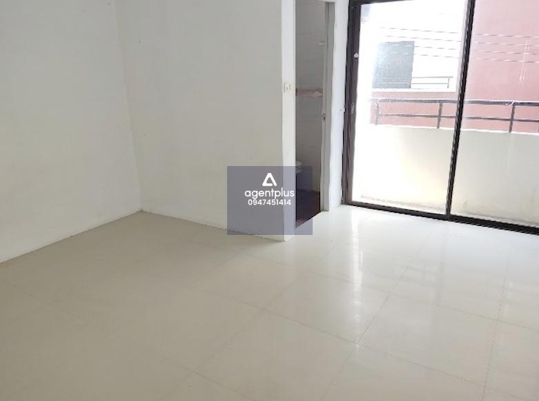 อาคารพาณิชย์ 4 ชั้น ภายในแบ่งพื้นที่เป็นสัดส่วน เหมาะสำหรับประกอบธรุกิจที่พักและสำนักงาน ทำเลดี การคมนาคมสะดวก โครงการทรัพย์แสนล้าน 2 ป่าตอง