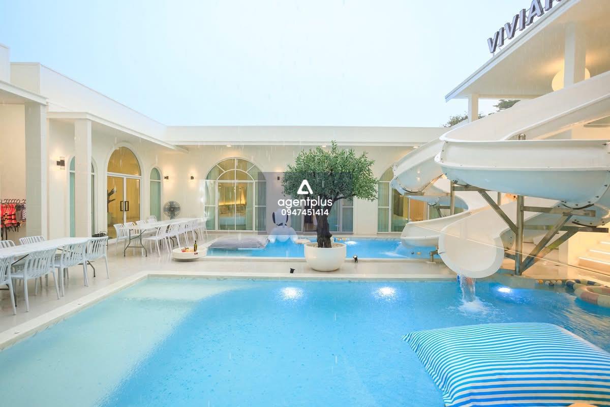 พูลวิลล่าหรู 9 ห้องนอน พัทยา ลงทุนคุ้ม มีผู้เช่ารองรับ