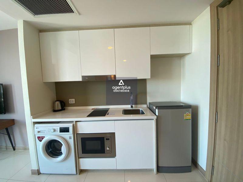 ขายด่วน! ห้องสวย วิวเมือง ชั้นสูง ที่ Riviera Wongamat