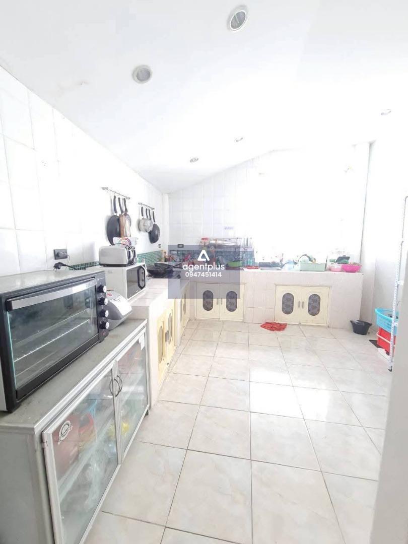 ขายอพาร์ทเม้นท์ใกล้ทะเล 200 เมตร เดินไปชายหาดได้ พิกัดชายหาดบางเสร่ 