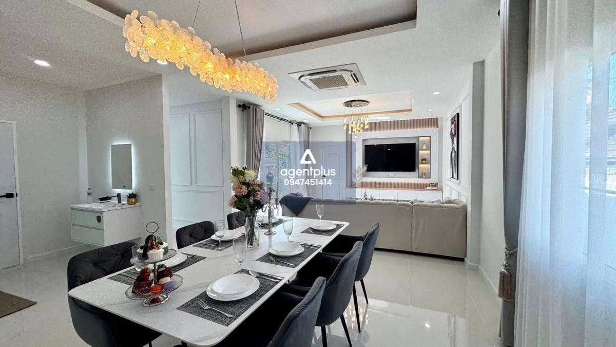 พูลวิลล่า หลังมุม ทำเลทอง ซ.สยามคันทรีคลับ หมู่บ้านอินเพลส พรประภานิมิตร 19/1 พัทยา