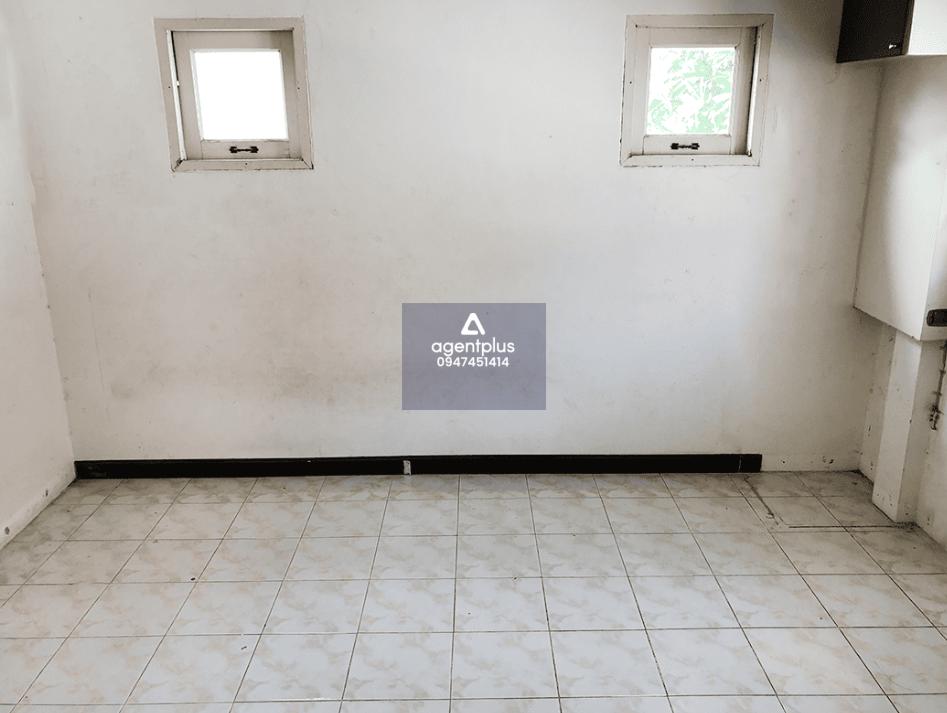 บ้านเดี่ยว 2 ชั้น บ้านกรีนวิลล์ ชลบุรี ถนนวิบูลย์ประชารักษ์ ทำเลดีในแหล่งชุมชน บริเวณโดยรอบเป็นที่อยู่อาศัย สาธารณูปโภคครบครัน การคมนาคมสะดวก